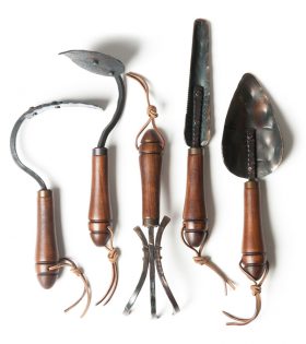 ابزار و ادوات